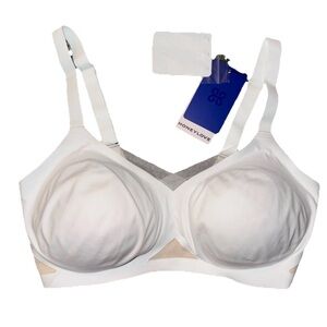 BRAND NEW Honeylove Crossover Wireless Bra Size S+ In White